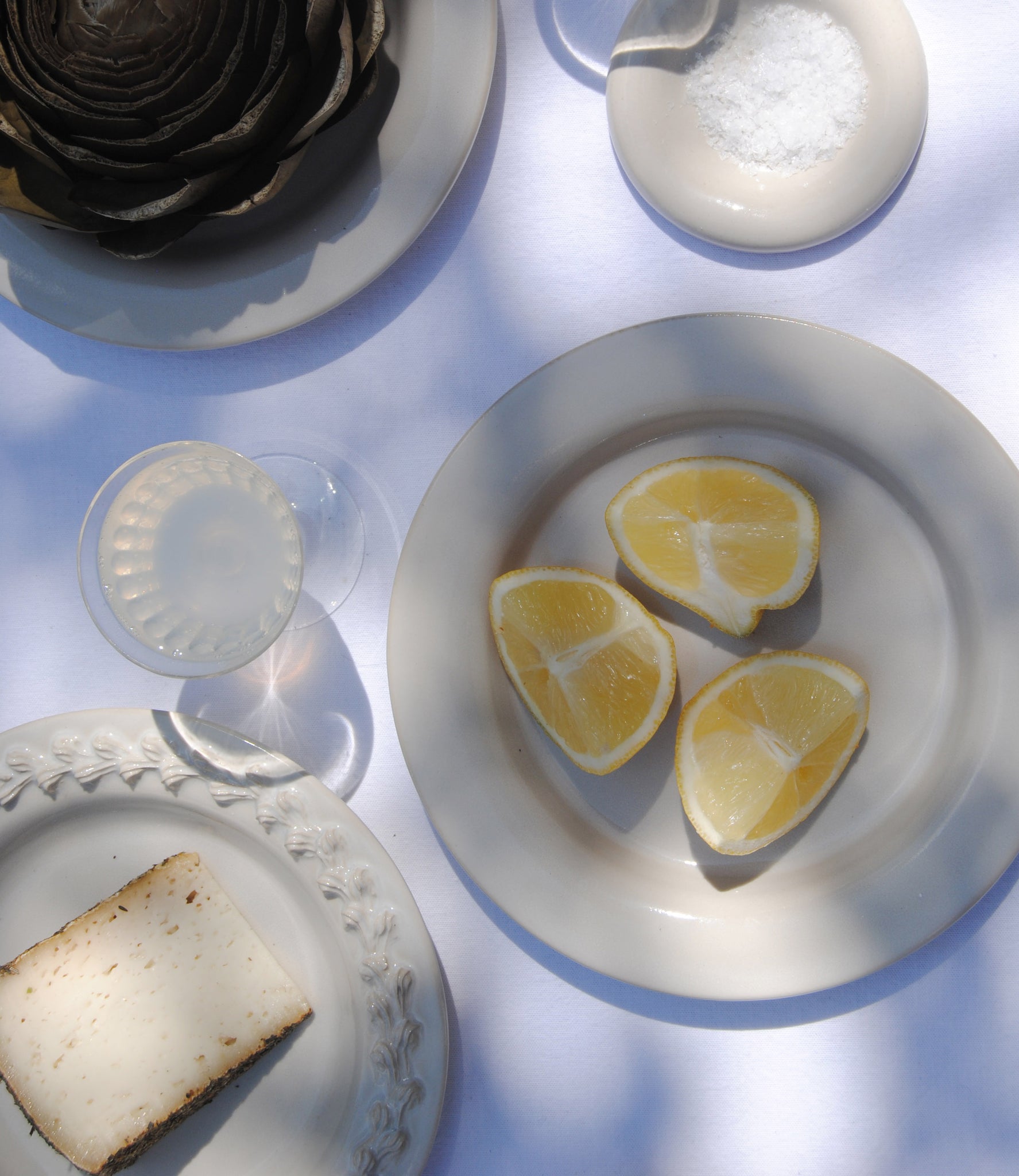 ava serving plate