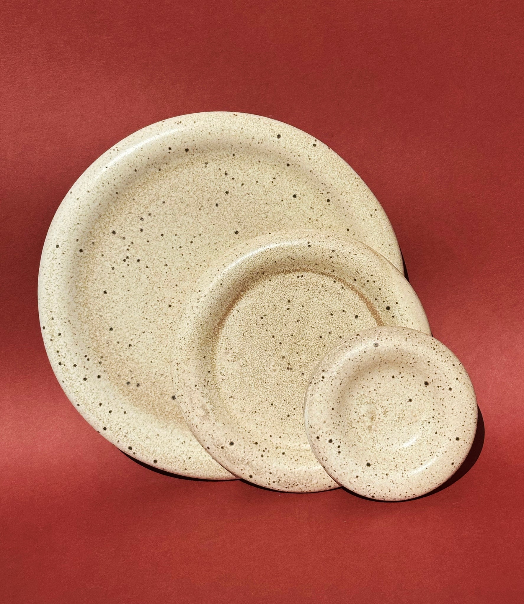 round rim plate